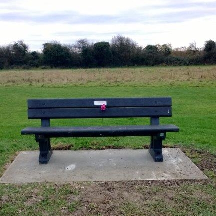 Memorial bench