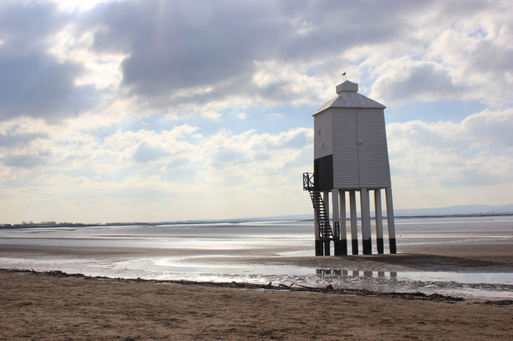 Photo of Burnham-on-Sea beach and lighthouse