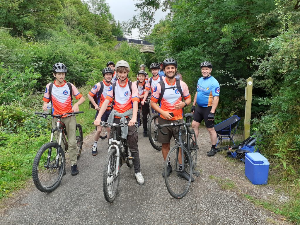 A group of Duke of Edinburgh participants on their cycling journey
