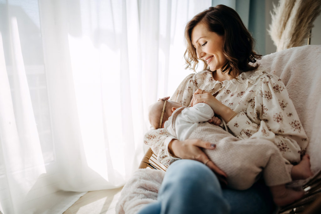 image of mother breastfeeding her baby
