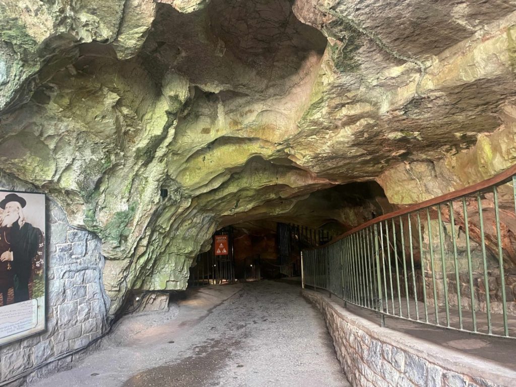 Cheddar Caves entrance