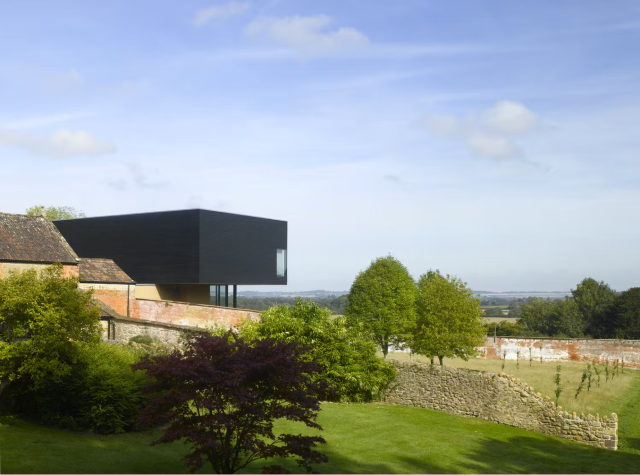 Dillington House – Hyde, exterior building