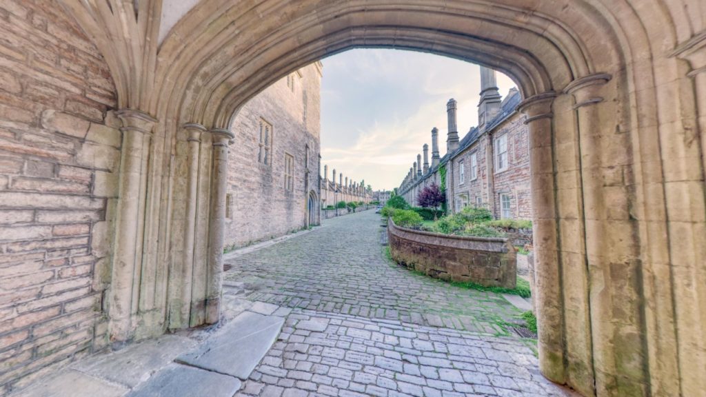 Wells Cathedral, Vicar's Close