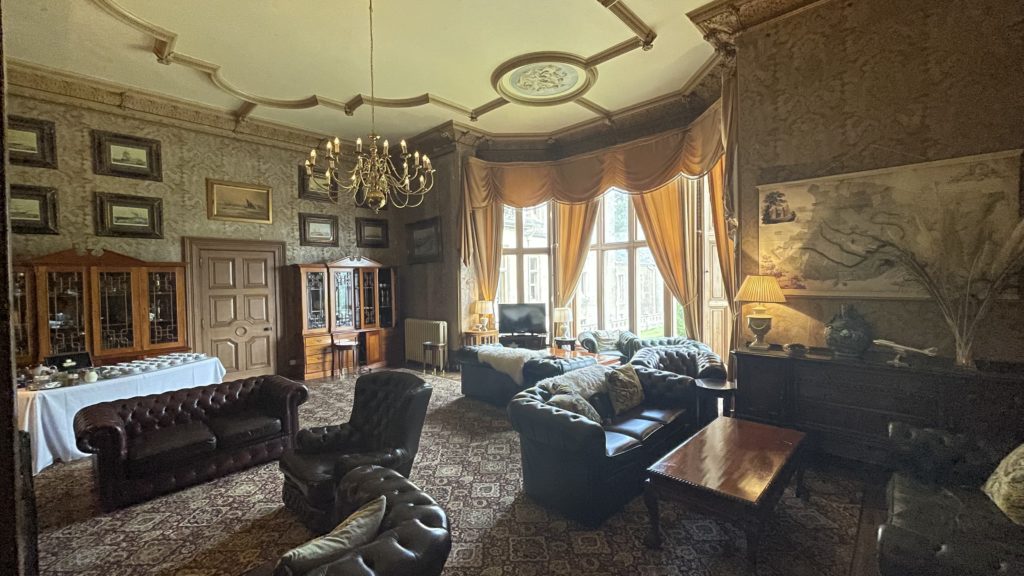 Orchardleigh House living space