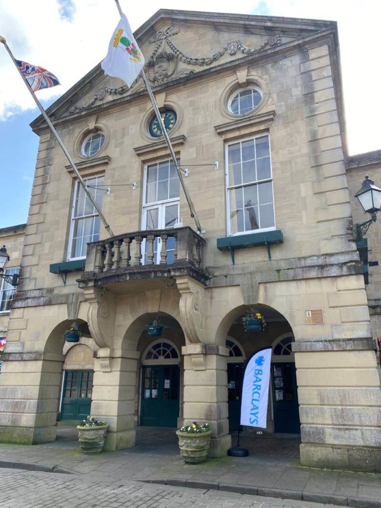 Wells Town Hall, exterior