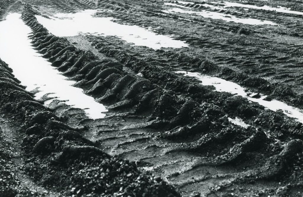 Stock image of tractor mud marks by Malcolm Hill from Pexels.