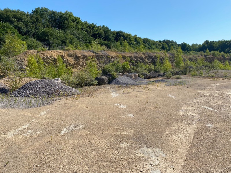Coleman’s Quarry, exterior