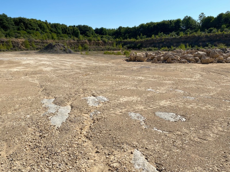 Coleman’s Quarry, exterior