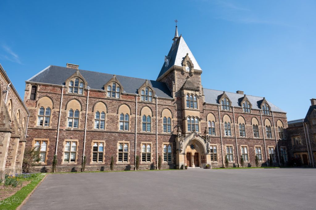 King’s College Campus, exterior