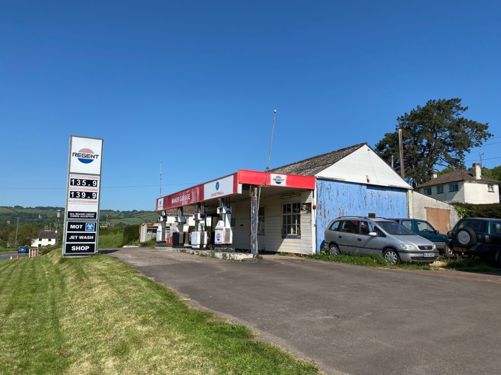Manor Garage, exterior