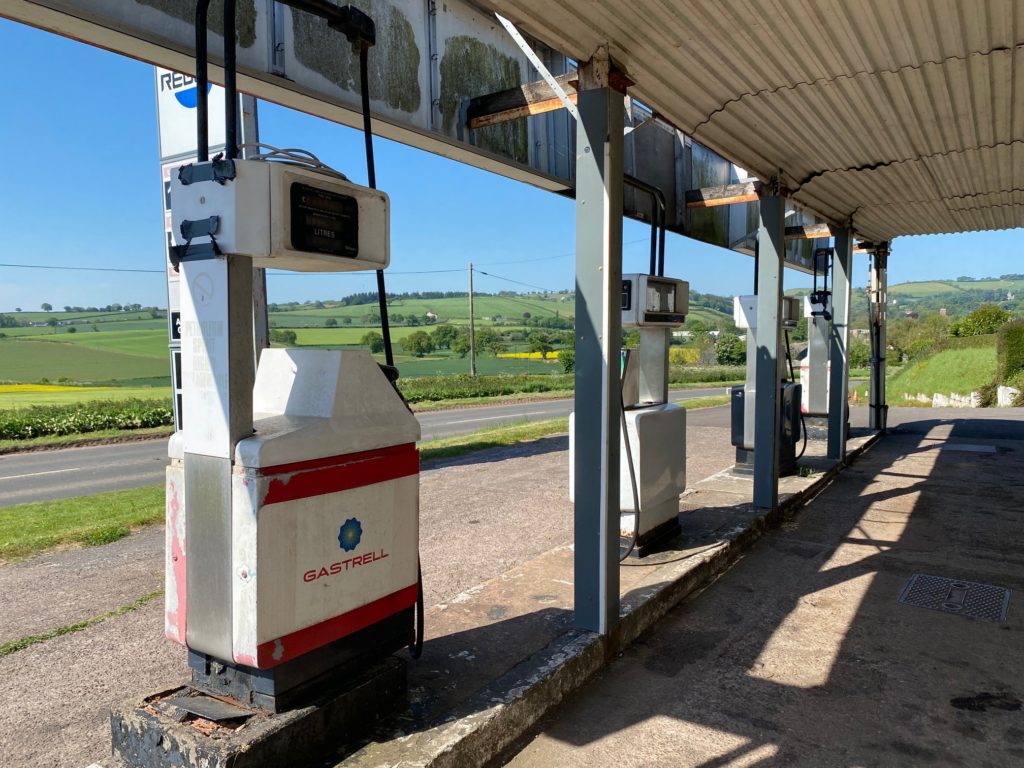 Manor Garage, exterior