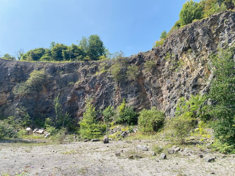 Shipham Quarry, exterior