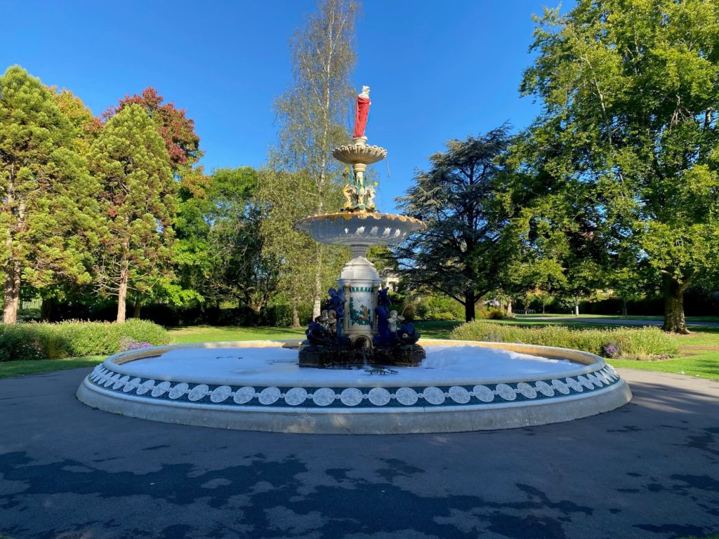 Vivary Park, exterior