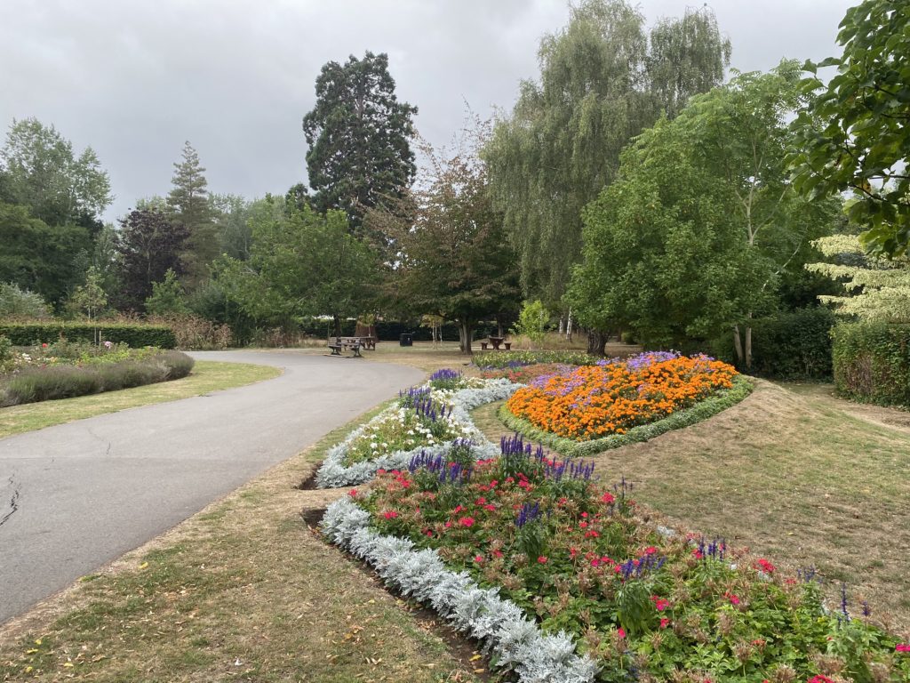 Vivary Park, exterior