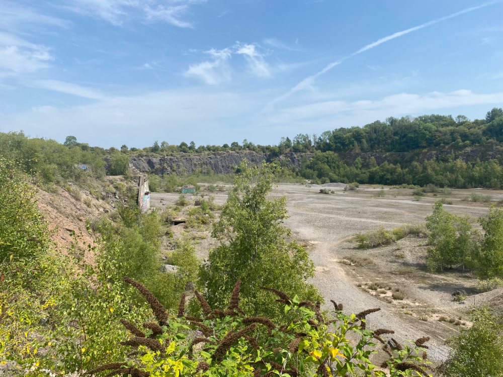 Westdown Quarry, exterior
